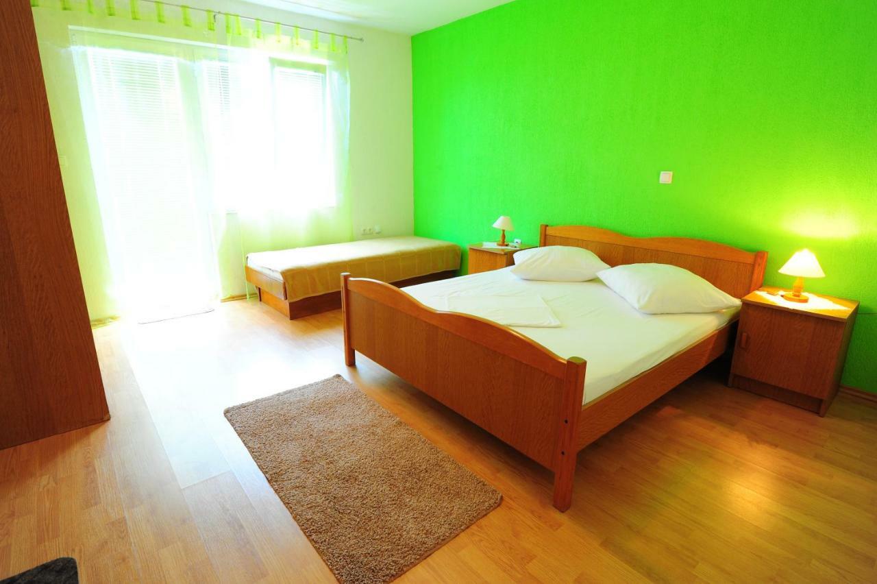 Apartmani Margeta Ραμπ Εξωτερικό φωτογραφία